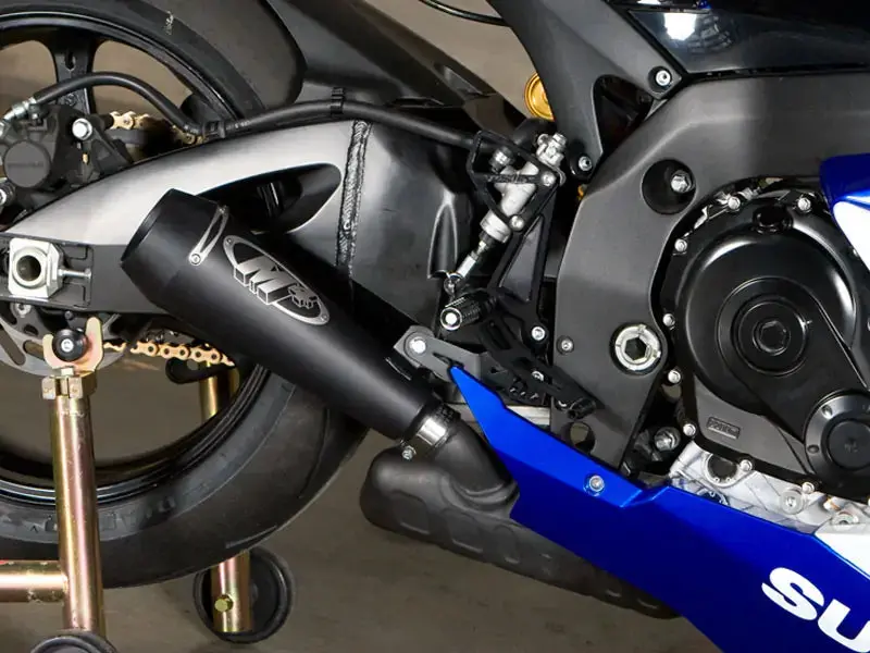 M4 Exhaust Slip-On System With Black Ceramic Gp Canister  2008-2010 Gsxr 600/750 Su6922-Gp 1