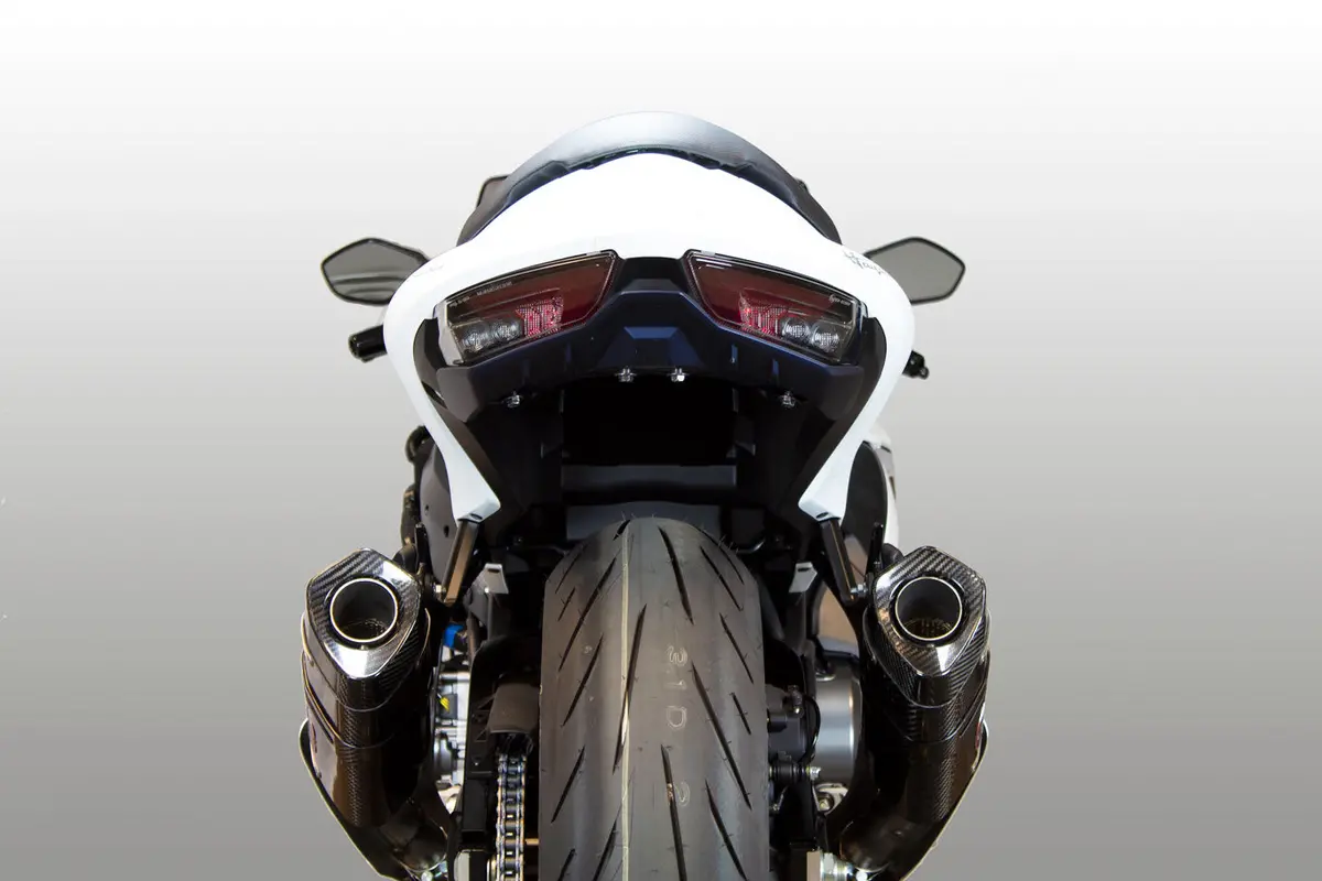 M4 Exhaust Dual Carbon Tech 1 Slip Ons 2021 - 2025 Hayabusa Su8324 1