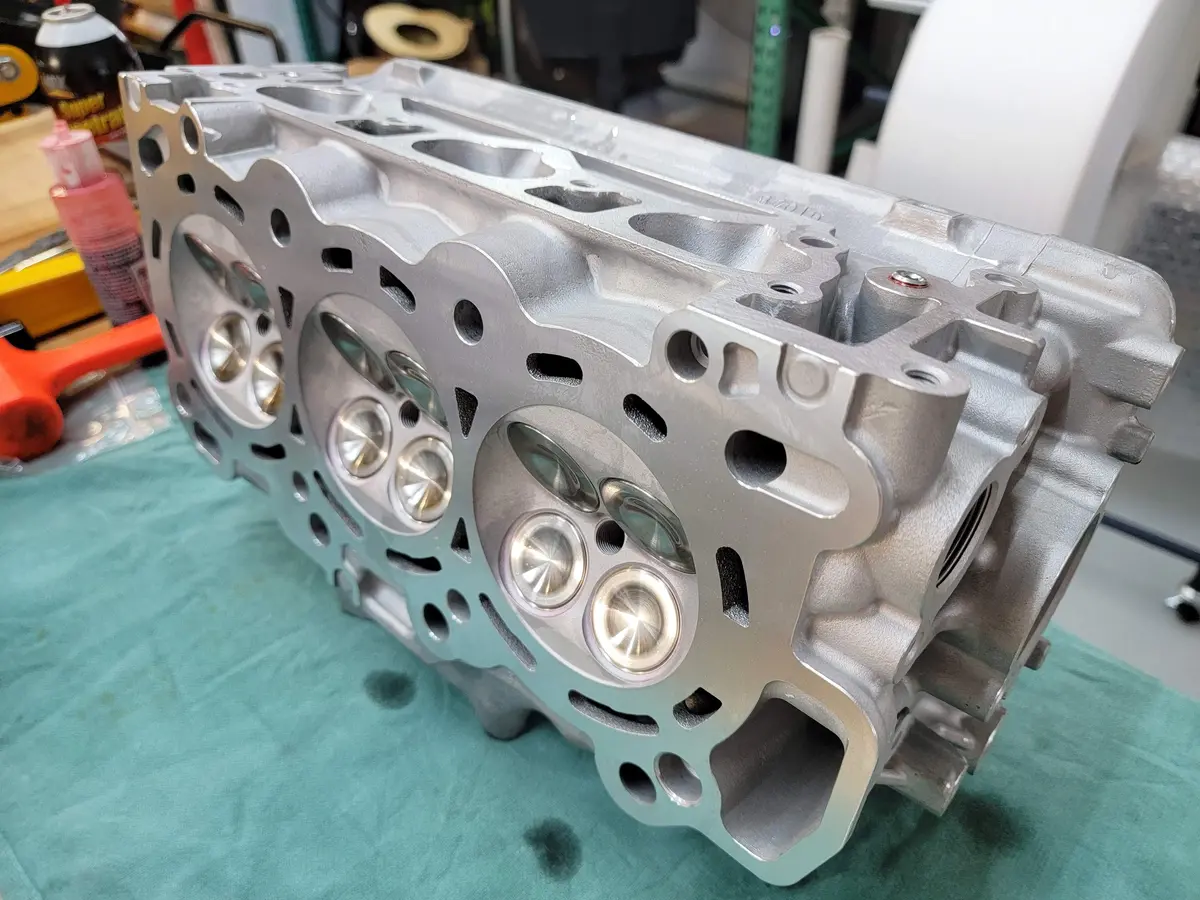 J35z R70 Cylinder Heads With Full Ferrea Valvetrain Package 1