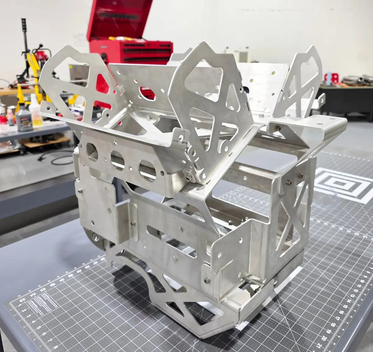 P2r J Series Sheet Metal Mock Up Engine Kit 1