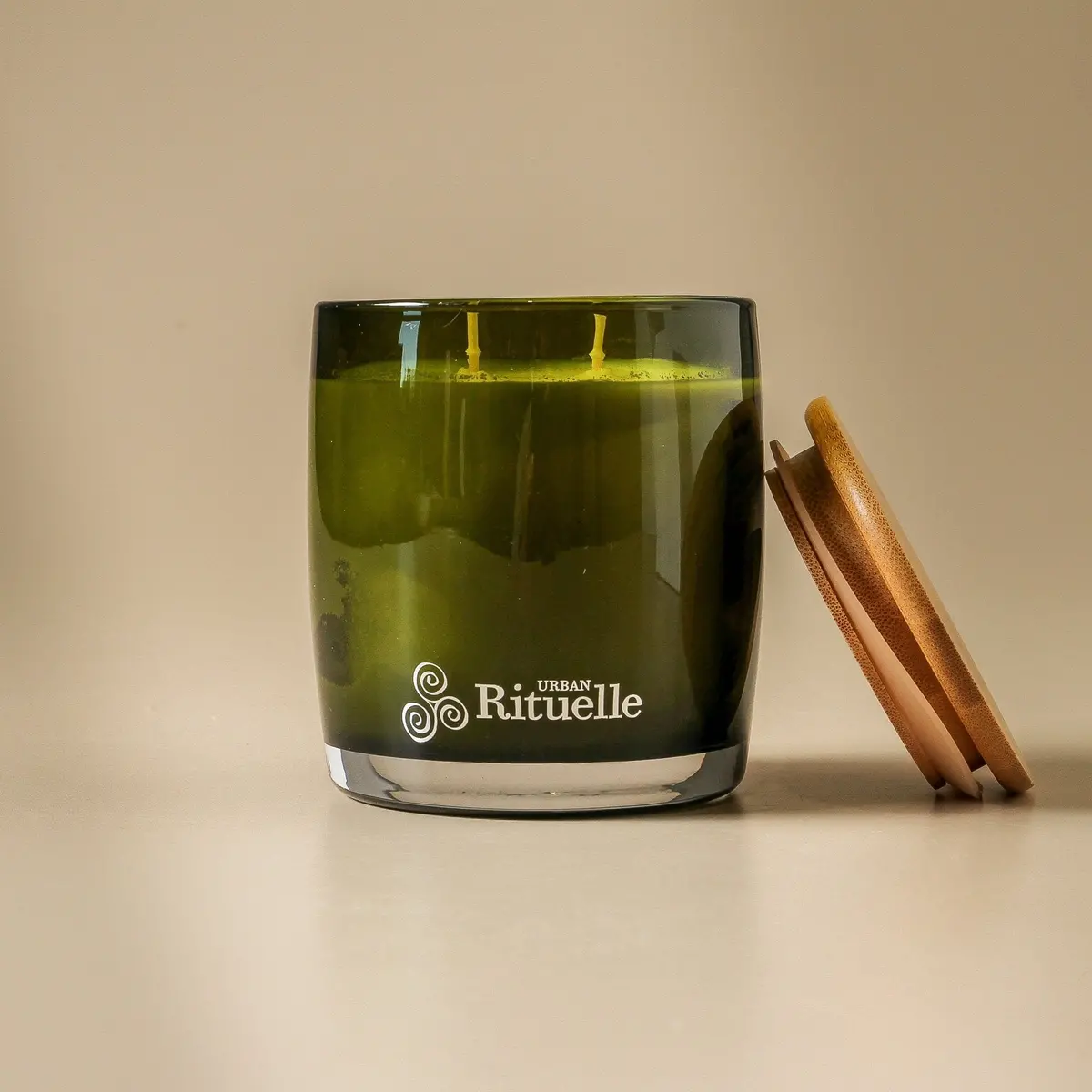 400Gm Candle - Flourish Lemongrass 1