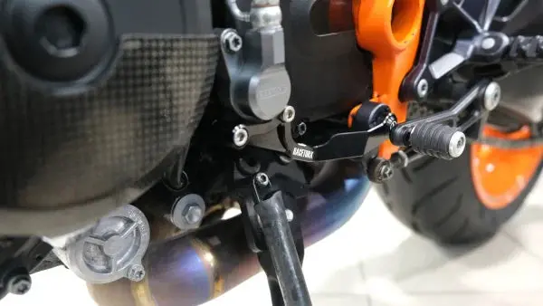 Racetorx Ktm Super Duke 1290 Gen1 & 2 2014-2022 Gear Shift Support 2