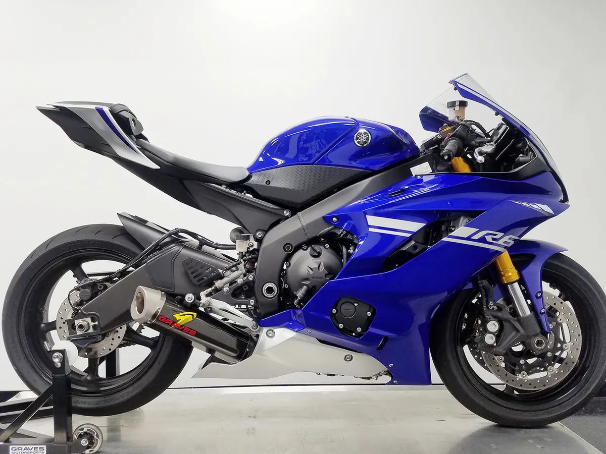 Yamaha R6 Full Titanium - Carbon Works 7 Exhaust 1