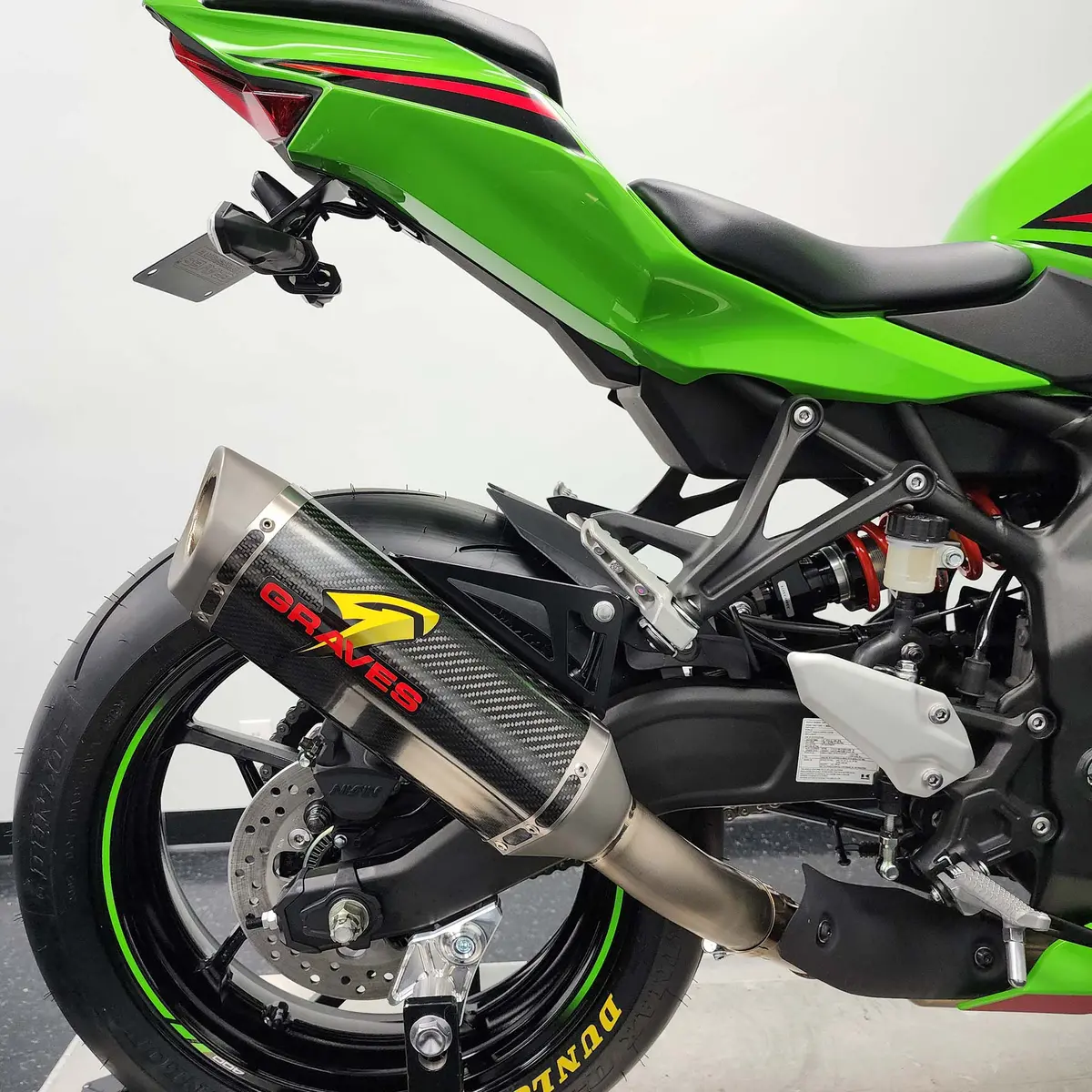 Kawasaki Zx-4Rr Cat-Back Slip-On Carbon Exhaust 1