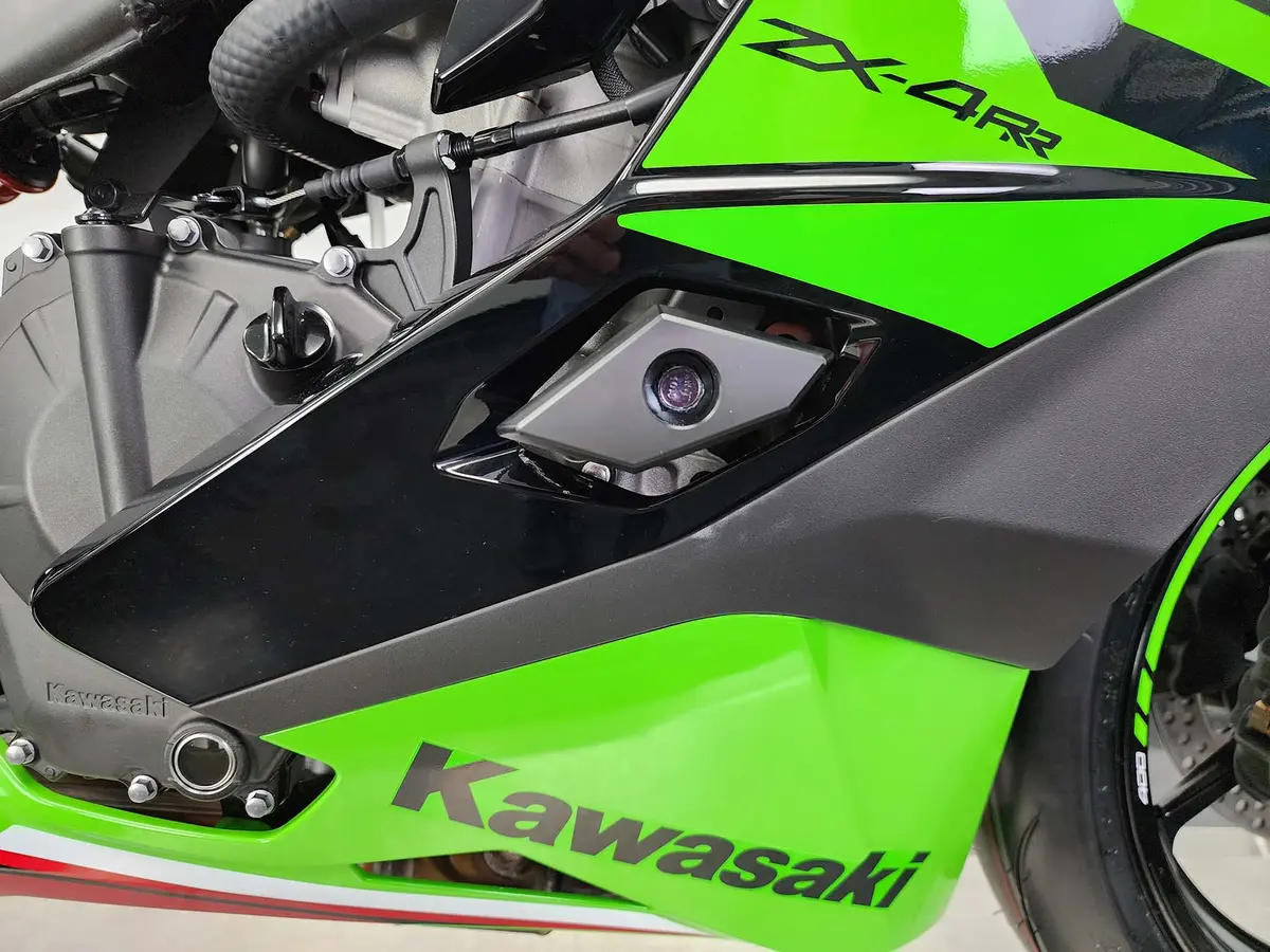 Kawasaki Zx-4Rr Frame Slider Kit 2