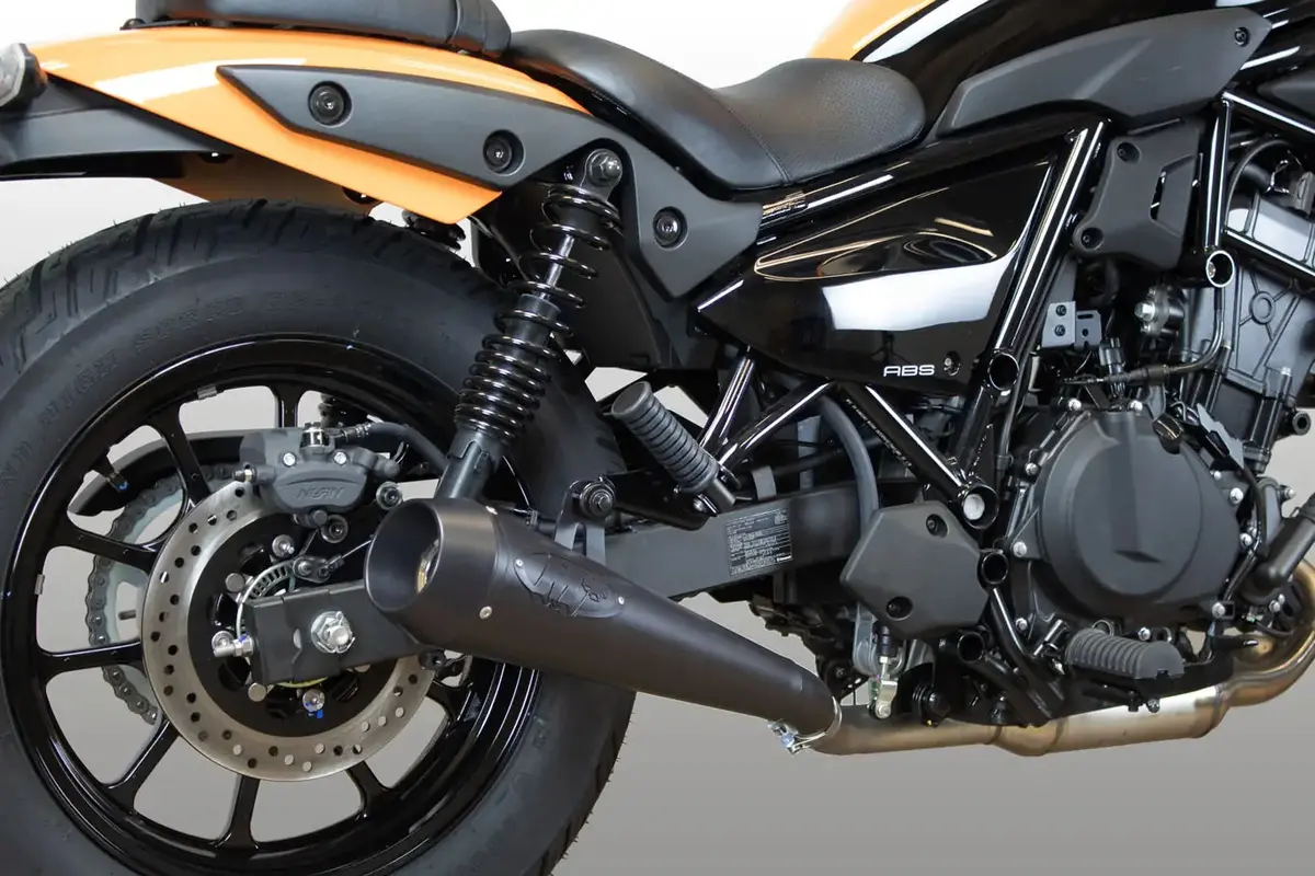Ka1012 M4 Exhaust All Black Retro-Drag Slip-On Kawasaki  Eliminator 2024-2025 1