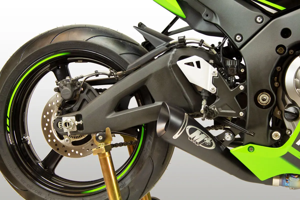 M4 Exhaust Gp19 Black Slip On 2016-2020 Zx10 Ka9902-Gp19 1