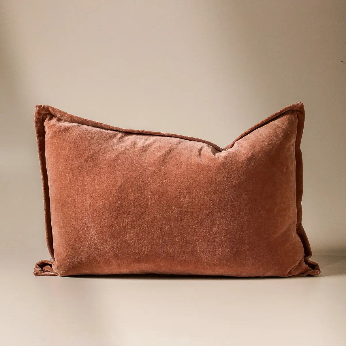 Evelyn Velvet Cushion - Clay 40X60 1