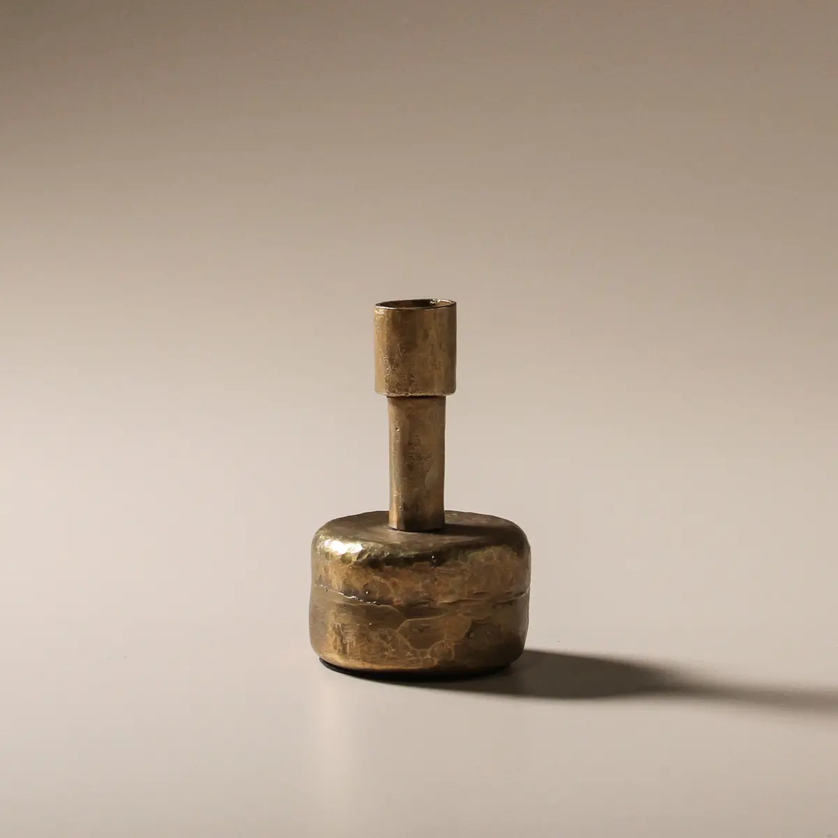 Anthea Candlestand 1