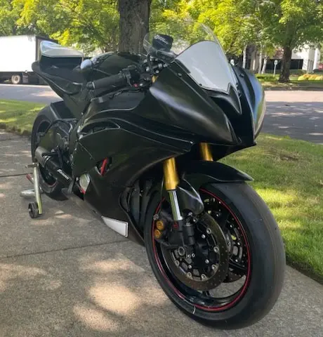 2008 Yamaha R6 Supersport Trackbike 1