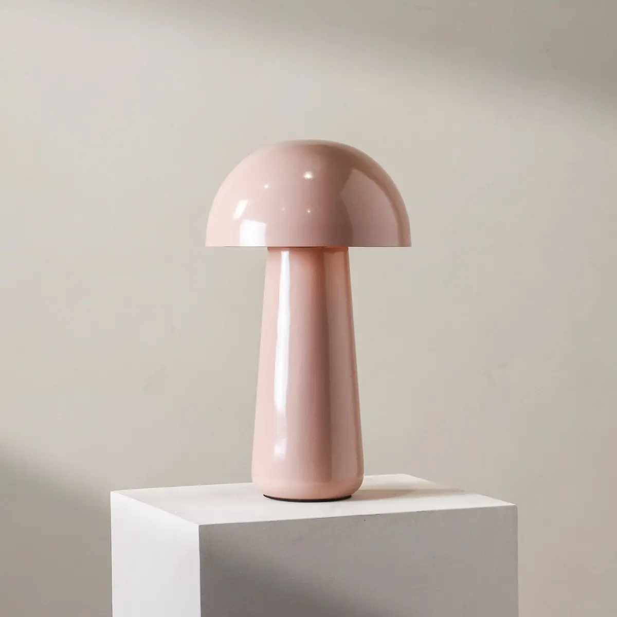 Bluff Table Lamp 1