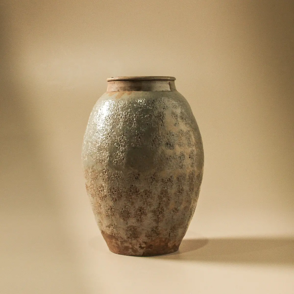 Chinese Vintage Baiyu Pot 1