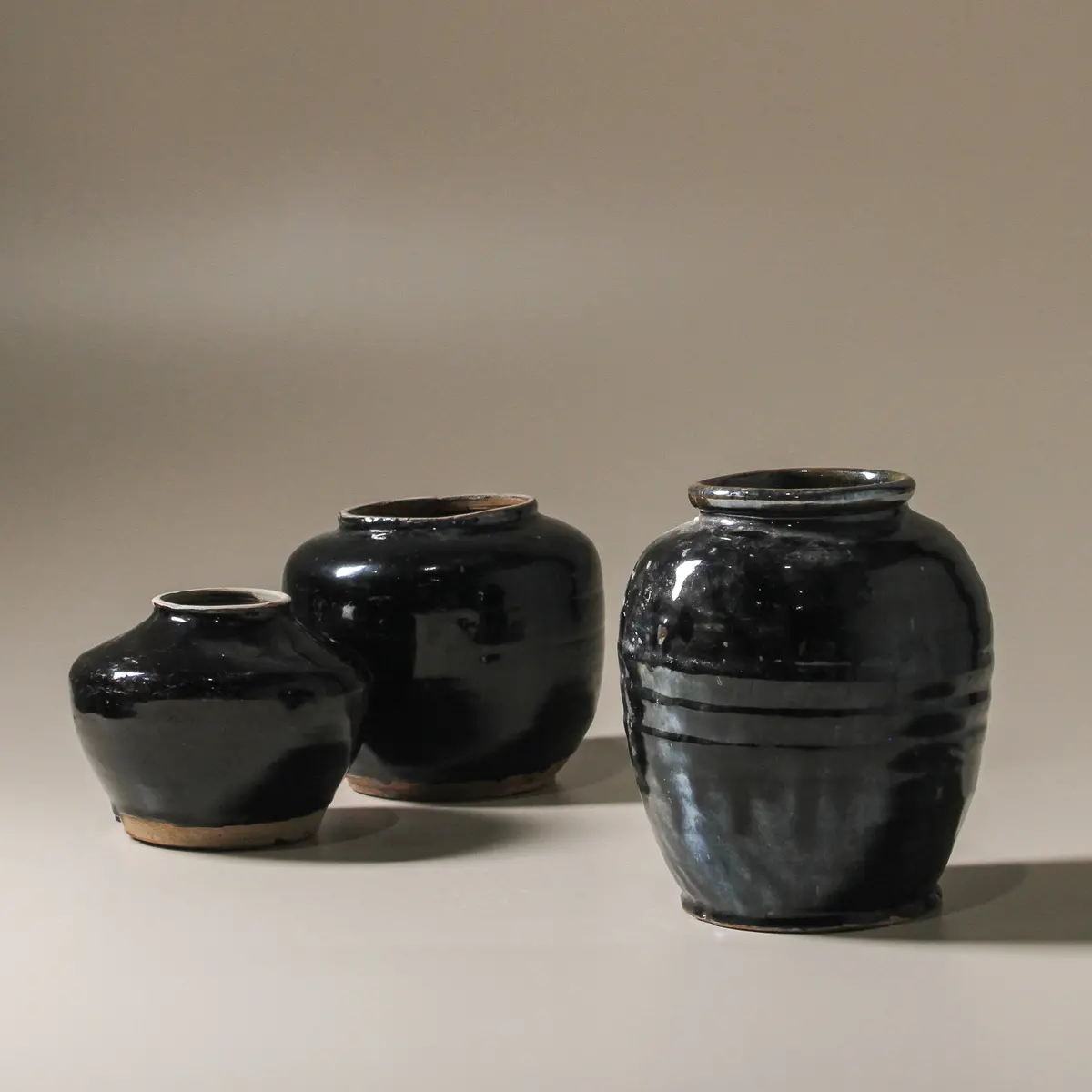 Chinese Vintage Glazed Pot 1