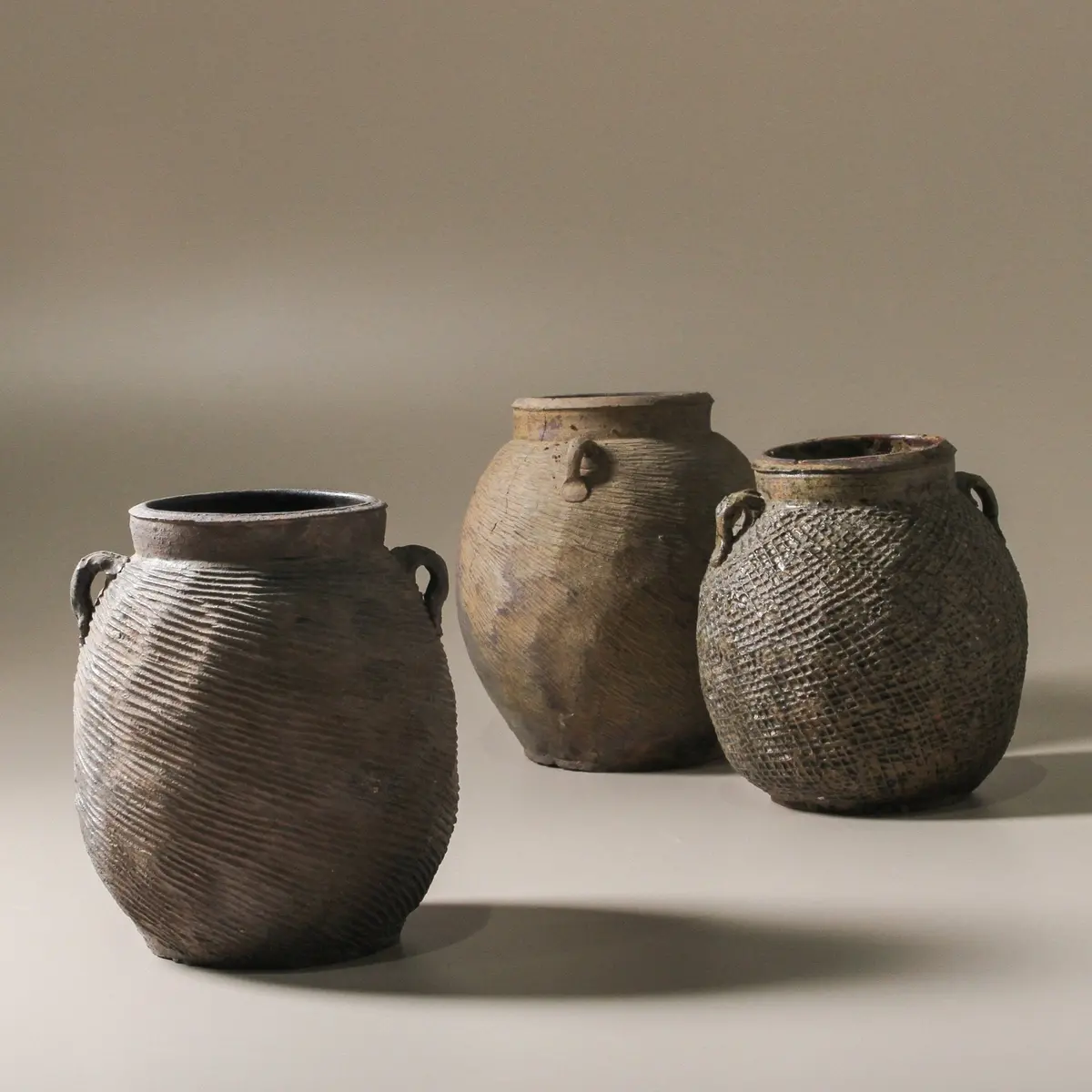 Chinese Vintage Pot 1