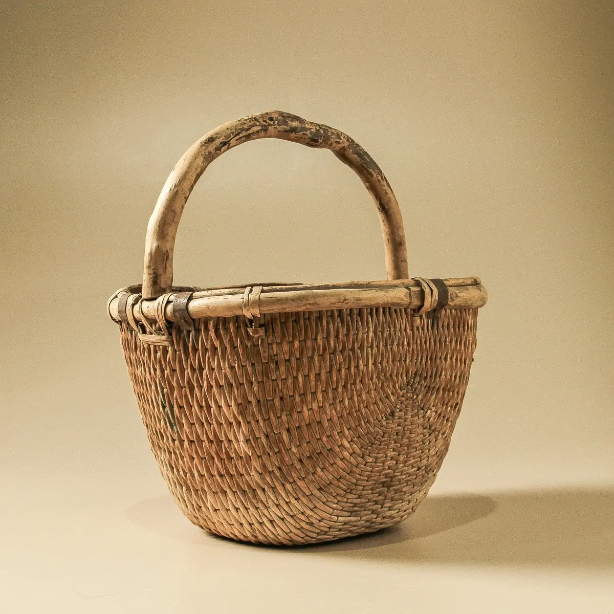 Chinese Vintage Reed Basket 1