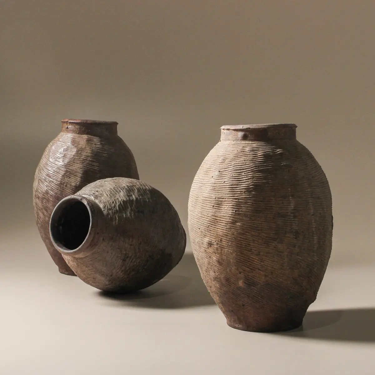 Chinese Vintage Wine Pot 1