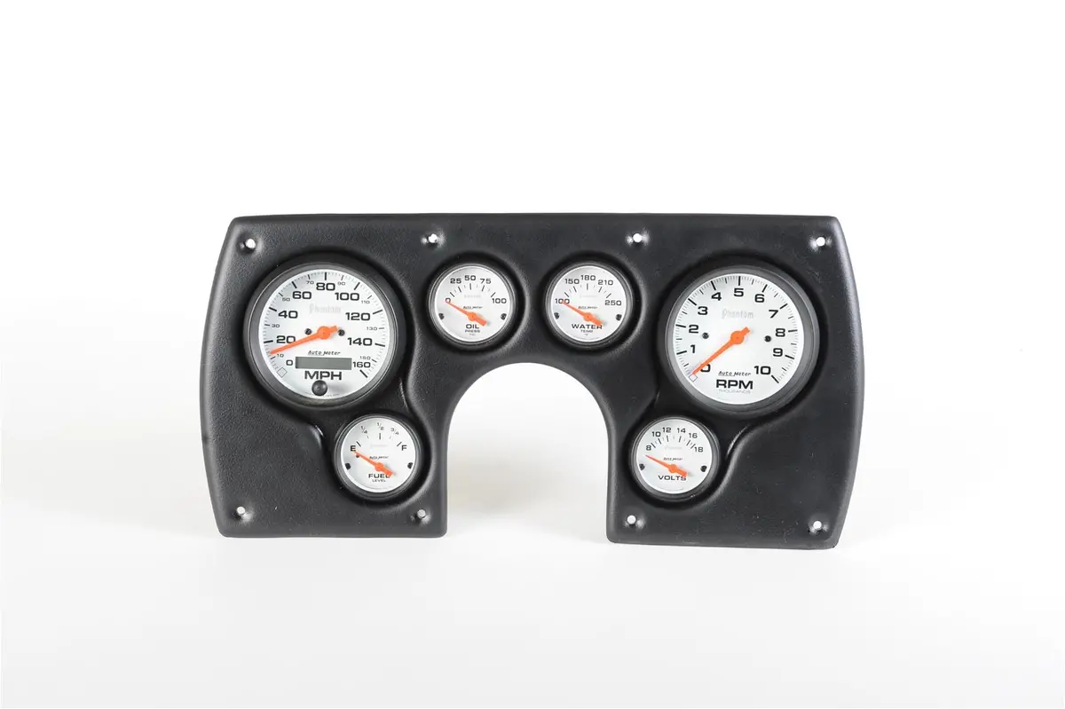 Classic Thunder Road Dash Panel With Autometer Gauges – 101821113 1