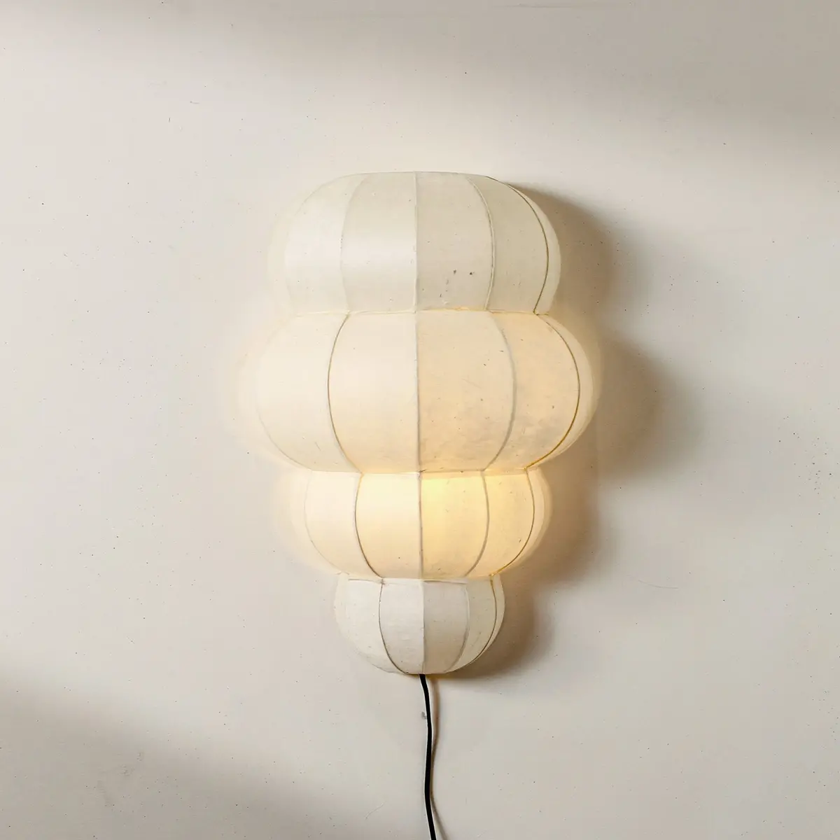 Clouded Wall Lamp 1