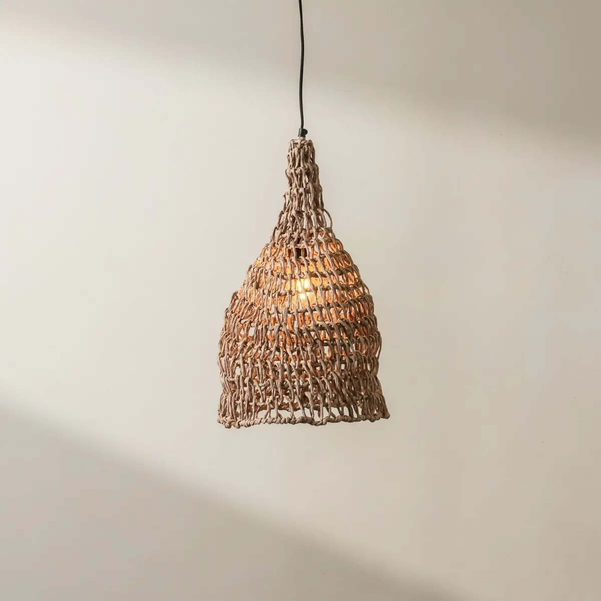 Contour Pendant Natural 1