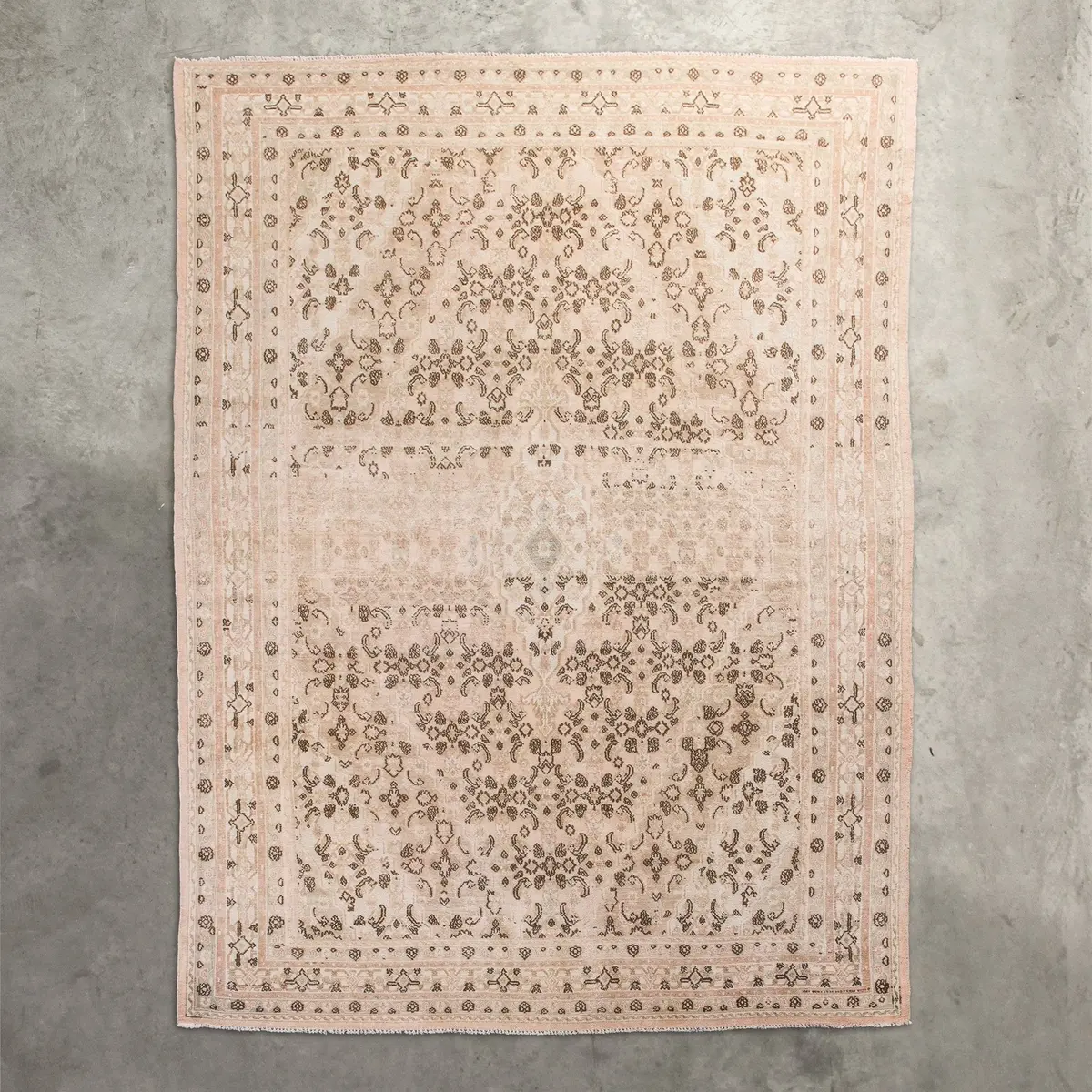 Derya Vintage Turkish Carpet 1