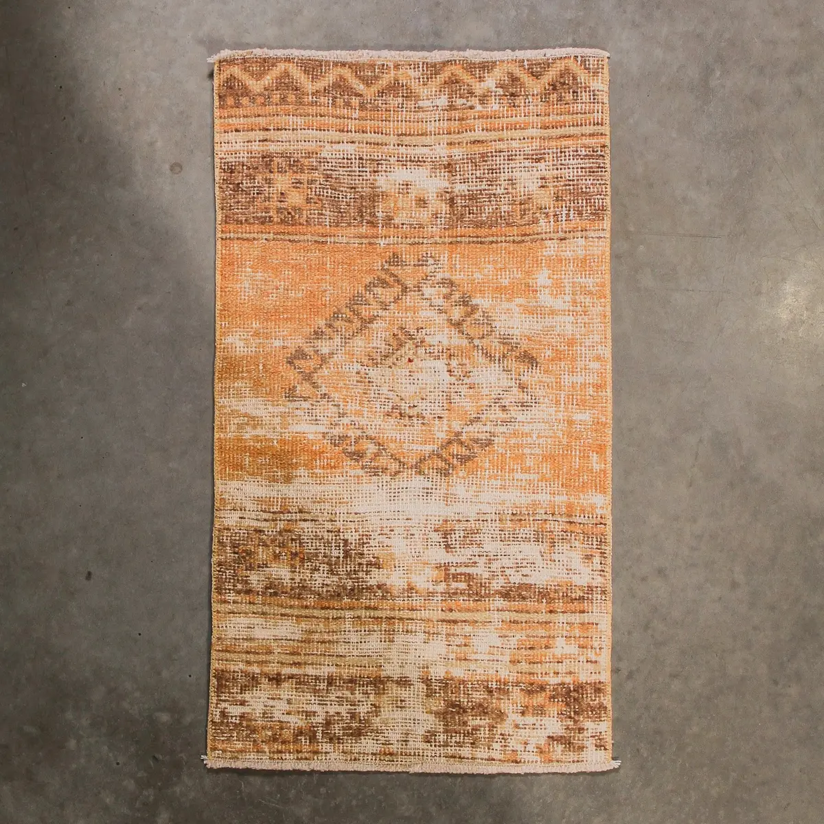 Desen Vintage Anatolian Accent Rug 1