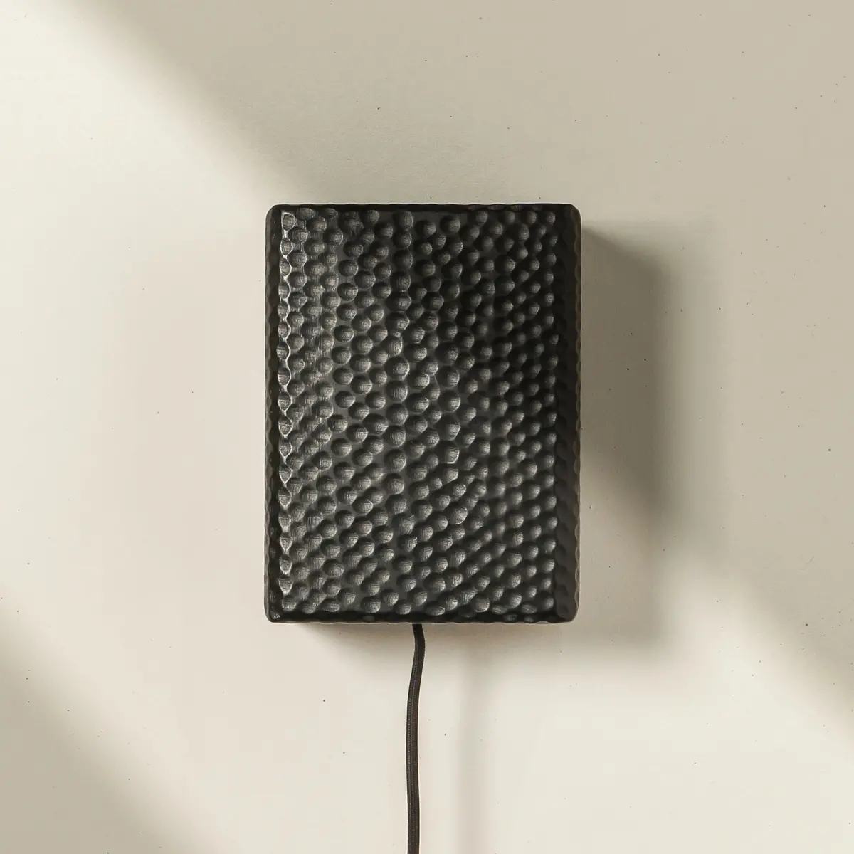 Etched Wall Sconce Black 1