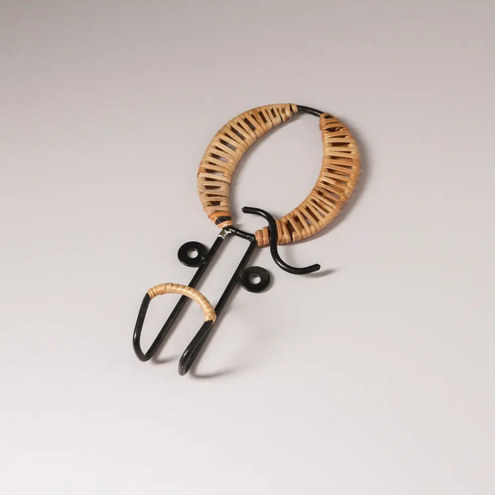 Forged Alphabet Hook Q 1