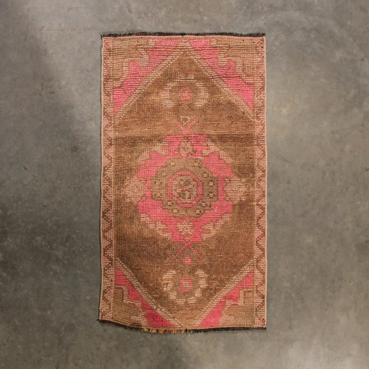 Gul Vintage Anatolian Accent Rug 1