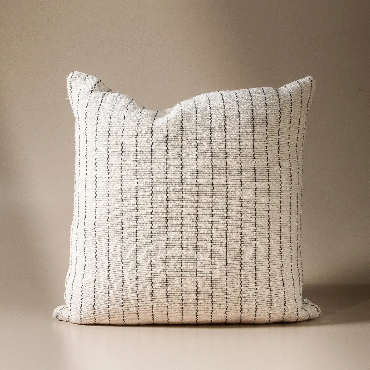Hokkaido Cushion 55X55cm - Milk 1