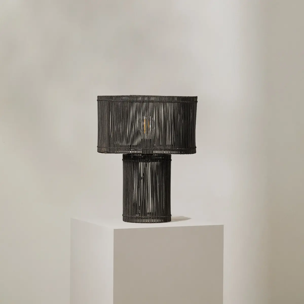 Icarus Table Lamp 1