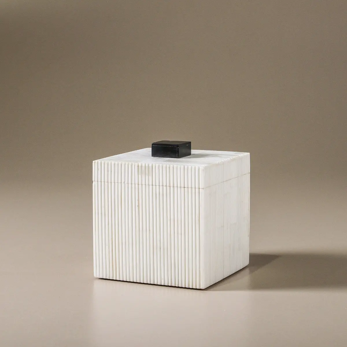 Juna Bone Canister 1
