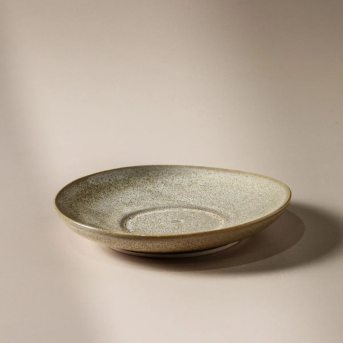 Lux Saucer - Ostrich 1