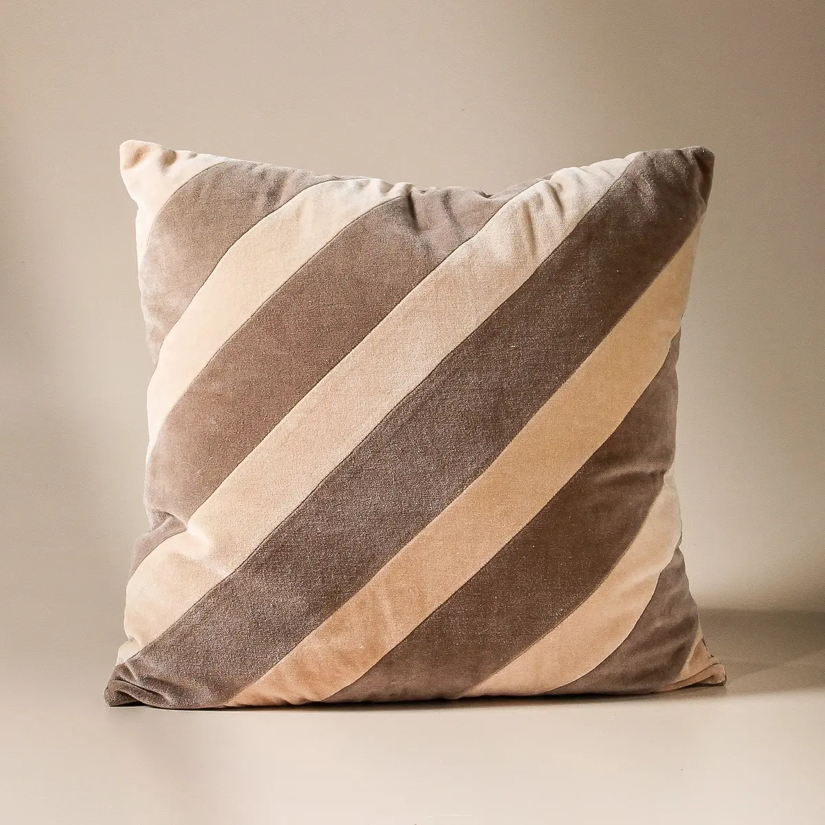 Milly Cushion Mushroom/Beige 1