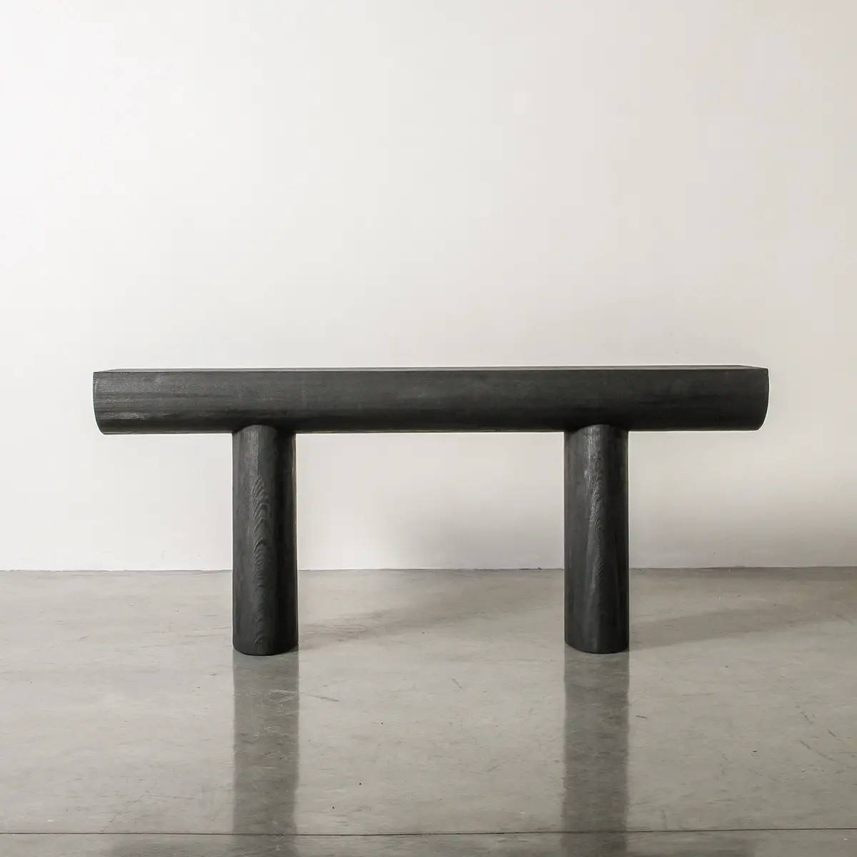 Moderna Console 1