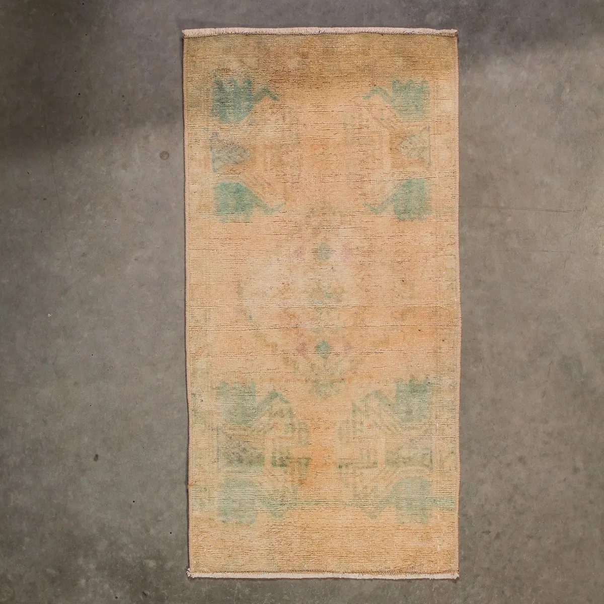 Motif Vintage Anatolian Accent Rug 1
