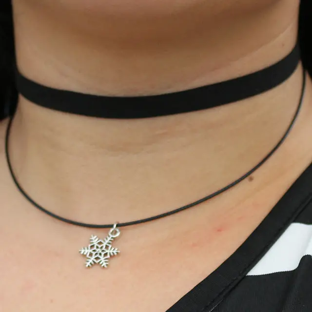 Gothic Lolita Punk Triangle Choker Necklace Black Velvet Steampunk Tattoo Necklaces Torques Jewellery Clavicle Colar Bijoux Hot 6