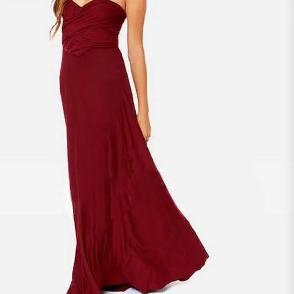 Elegant and adaptable maxi dress for women featuring an off-shoulder bandage design, seamless multiway wear options, and a sleek silhouette—ideal for bridesmaids, weddings, or special occasions. Model FS0210. - Image 4