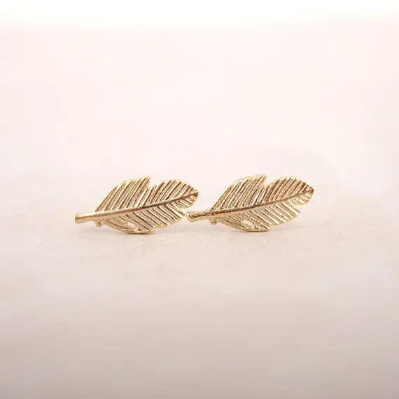 Smjel New Fashion Punk Feather Earrings For Women Cool Leaf Earrings 2017 Small Vintage Stud Earings Party Gifts 1