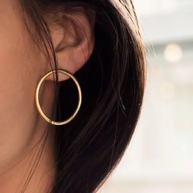 2017 Fashion Lady Delicate Copper Minimalist Style Solid Geometry Round Beautiful Earrings Stud Earrings 1