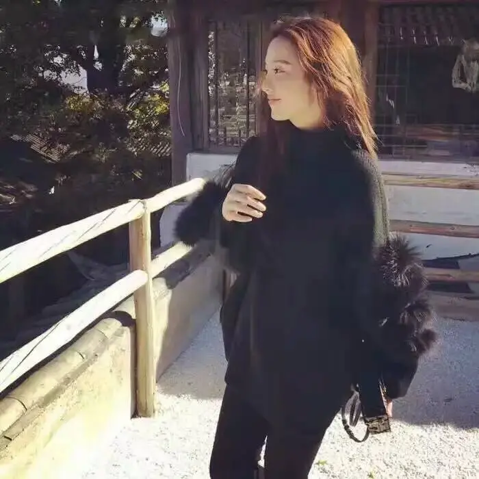 Women Oversized Fur Sweater 1