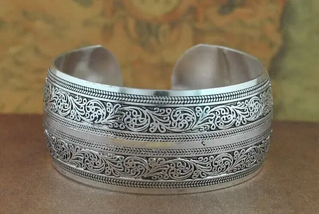 Bohemian Antalya Bangles,Antique Silver Plated Carve Pattern Statement, Boho Coachella, Festival Turkish Hand Jewelry, Elephant 5