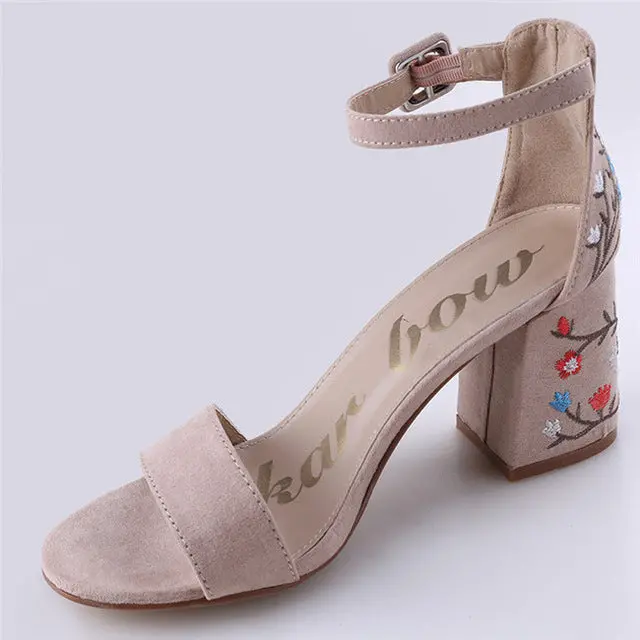 Ethnic Floral Embroidered High-Heel Sandals for Women - Image 3