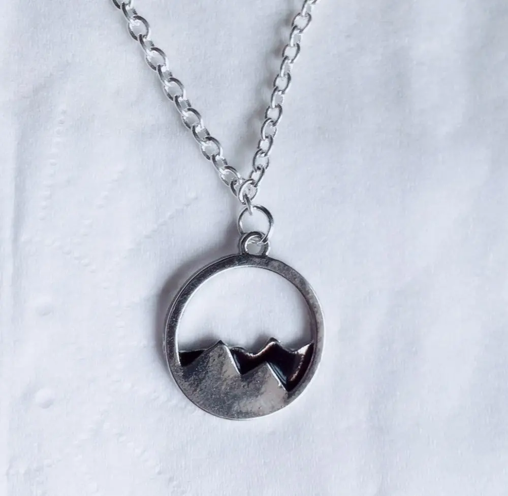 Daisies Gold/Silver Minimalist Mountain Top Pendant Mountain Necklace Hiking Outdoor Travel Jewelry Mountains Climbing Gifts 1