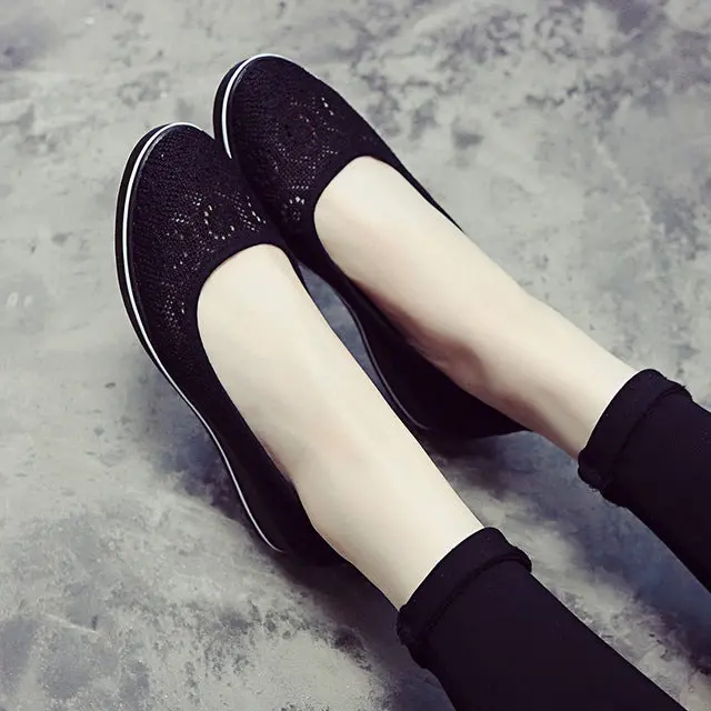 Women's Comfort Canvas Nurse Flats - Image 3