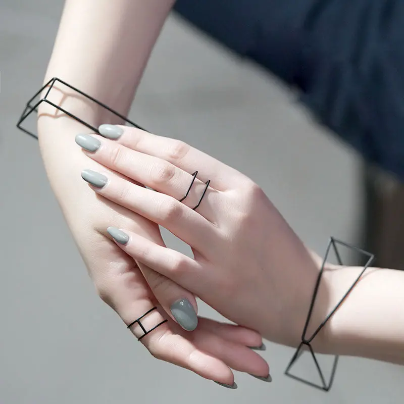 2018 New Brief Style Minimalist Black Plated Copper Hollow Out Triangle/Square Bangle Cuff Statement Bracelets & Bangles Bijoux 1