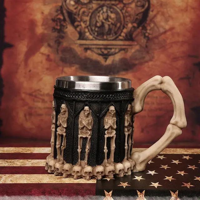 1Pcs 3D Axe Epacket Handle Viking Warrior 450Ml Skull Mug Gothic Tankard Halloween Decoration Skeleton Cup Beer Stein Man Gift 18