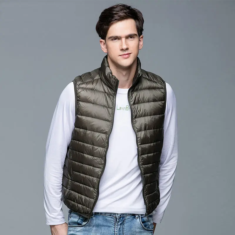 2018 New Winter Men 90% White Duck Down Vest Portable Ultra Light Sleeveless Jacket Portable Waistcoat For Men 1