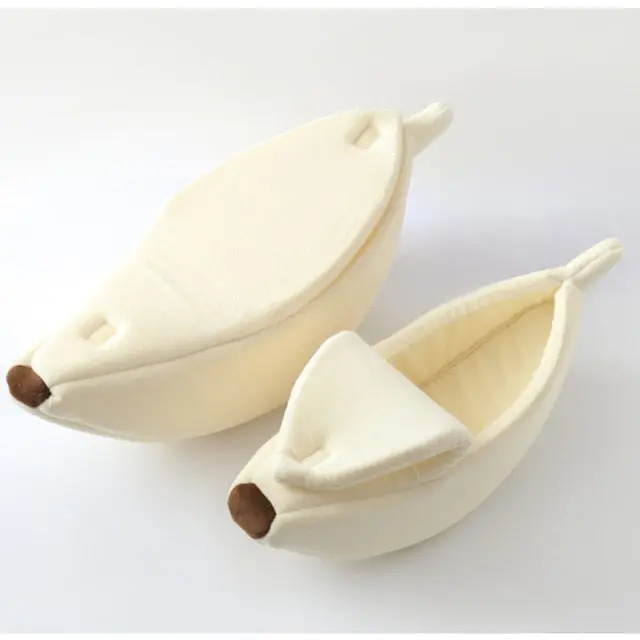 Cozy Banana-Shaped Cat Bed – Warm, Portable Pet Kennel & Cushioned Basket for Cats and Kittens - Image 5
