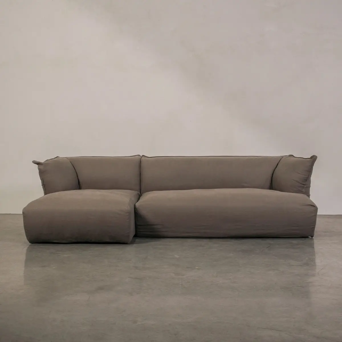 Serene Left Chaise Sofa - Espresso 1