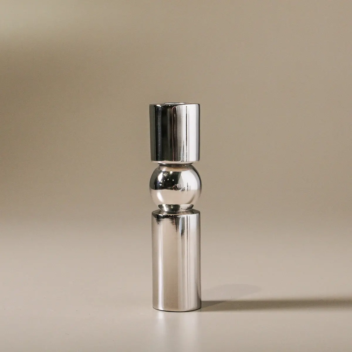 Sheen Candlestand Medium 1